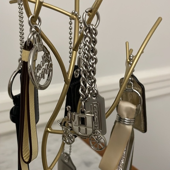 Coach Hang Tags 🤎 Prices Vary 🤎 Bag Charms Fobs Hangtags - Picture 9 of 9